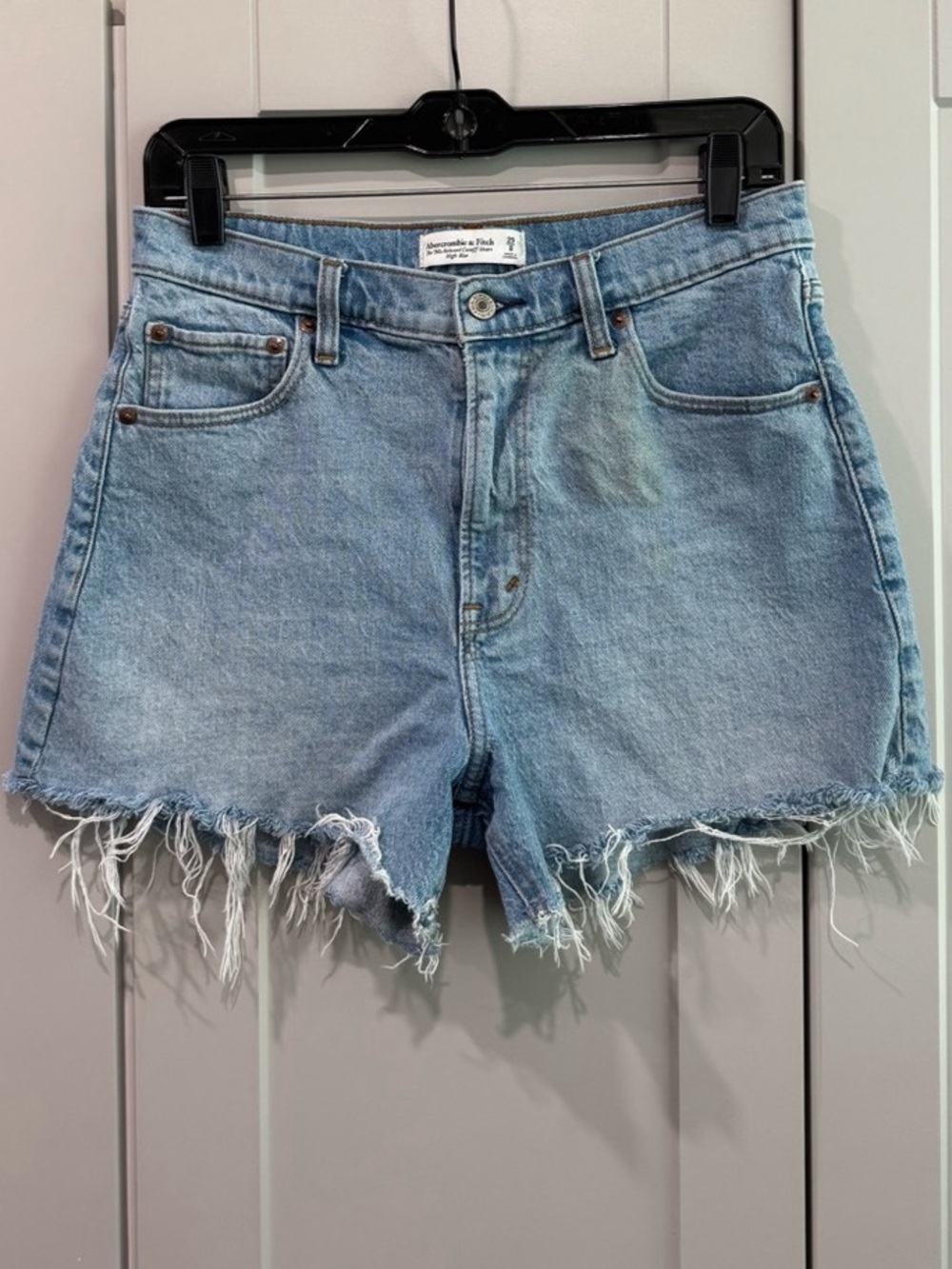 Abercrombie & Fitch The '90s Relaxed Cutoff Short High Rise Denim Shorts Waist.